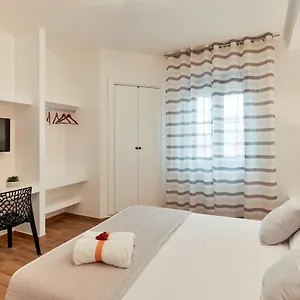 Guest house Coral Bay Charming House
